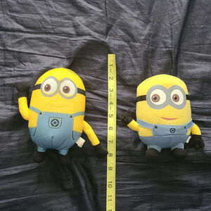 Despicable Me 2 Minion Dave plush toy lot of 2 good condition